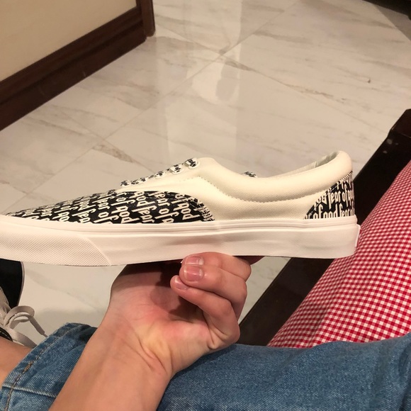 SOLD - Picture 5 of 8